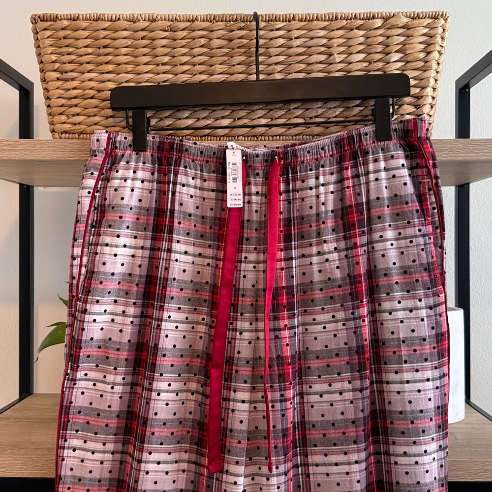 NWT Victoria's Secret Plaid Plaid Flocked Dot PJ Bottoms, M - Picture 2 of 7